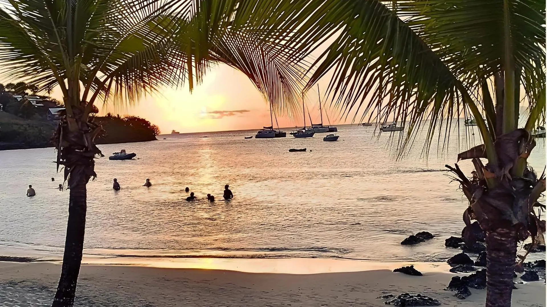 Apartment Alamanda- Proche Plage Les Trois-Ilets Martinique